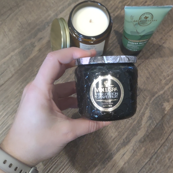 Set of three mini candles and hand cream, Amberjack, Voluspa, Aromatherapy - Picture 9 of 9